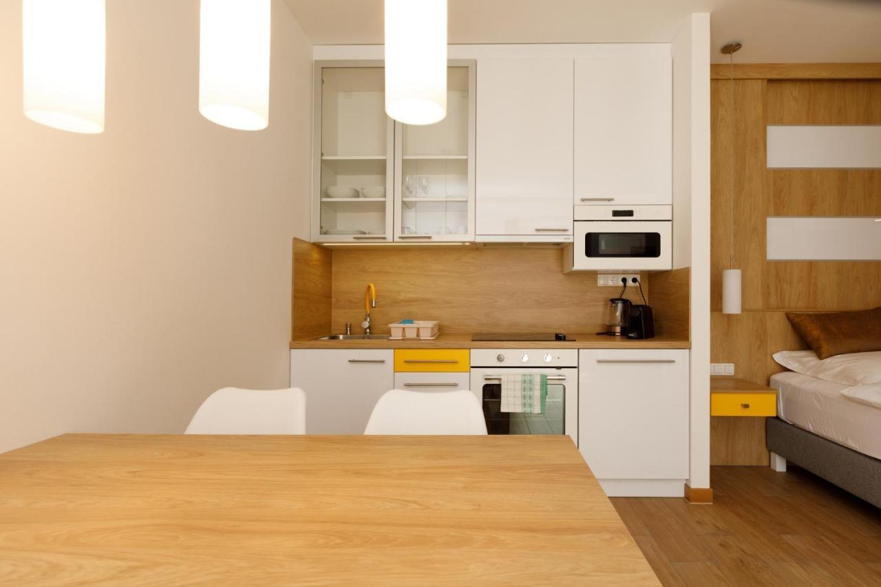 La Bella Centrum Apartmanok Piros/Sarga Hévíz المظهر الخارجي الصورة