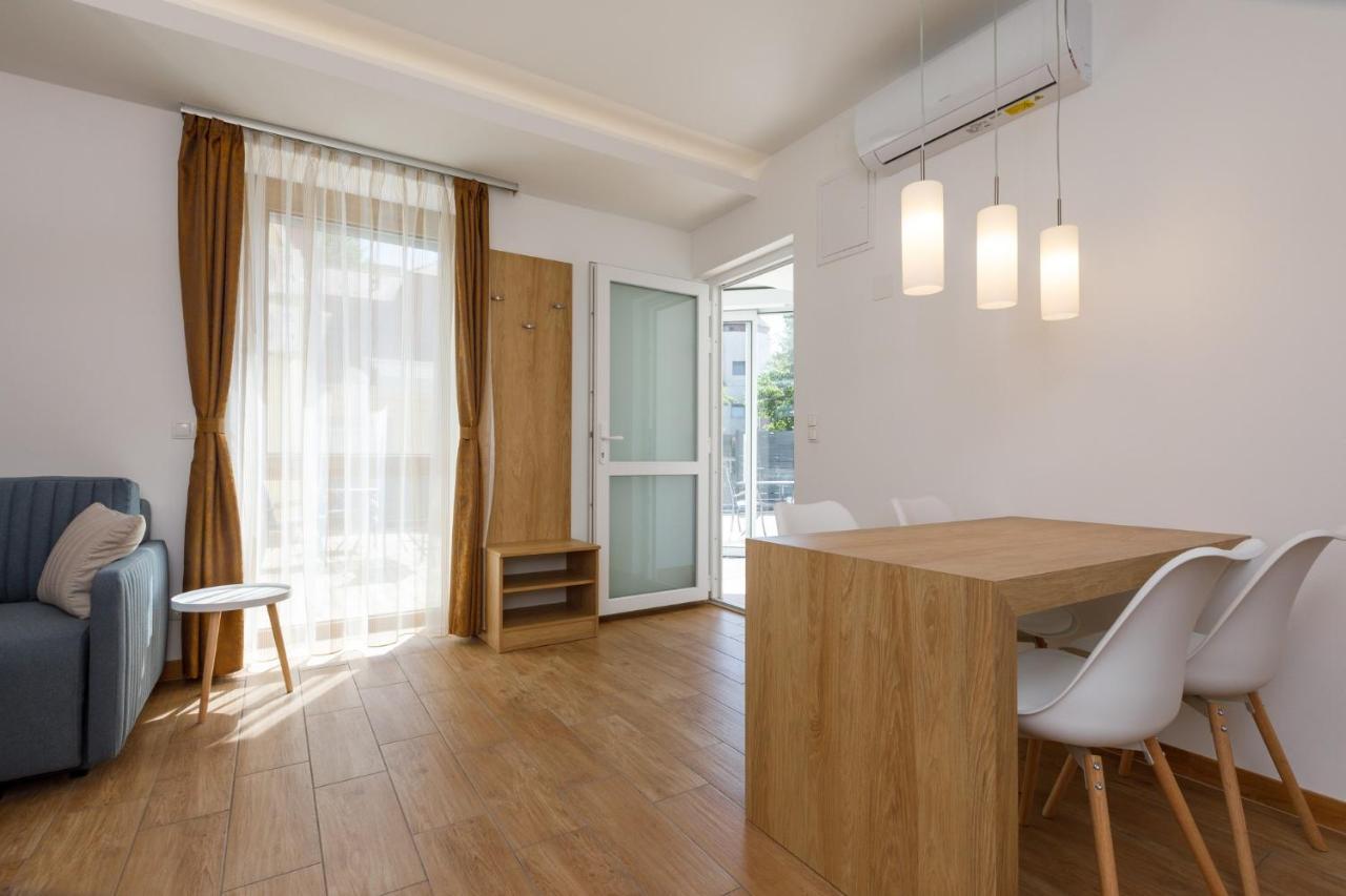 La Bella Centrum Apartmanok Piros/Sarga Hévíz المظهر الخارجي الصورة
