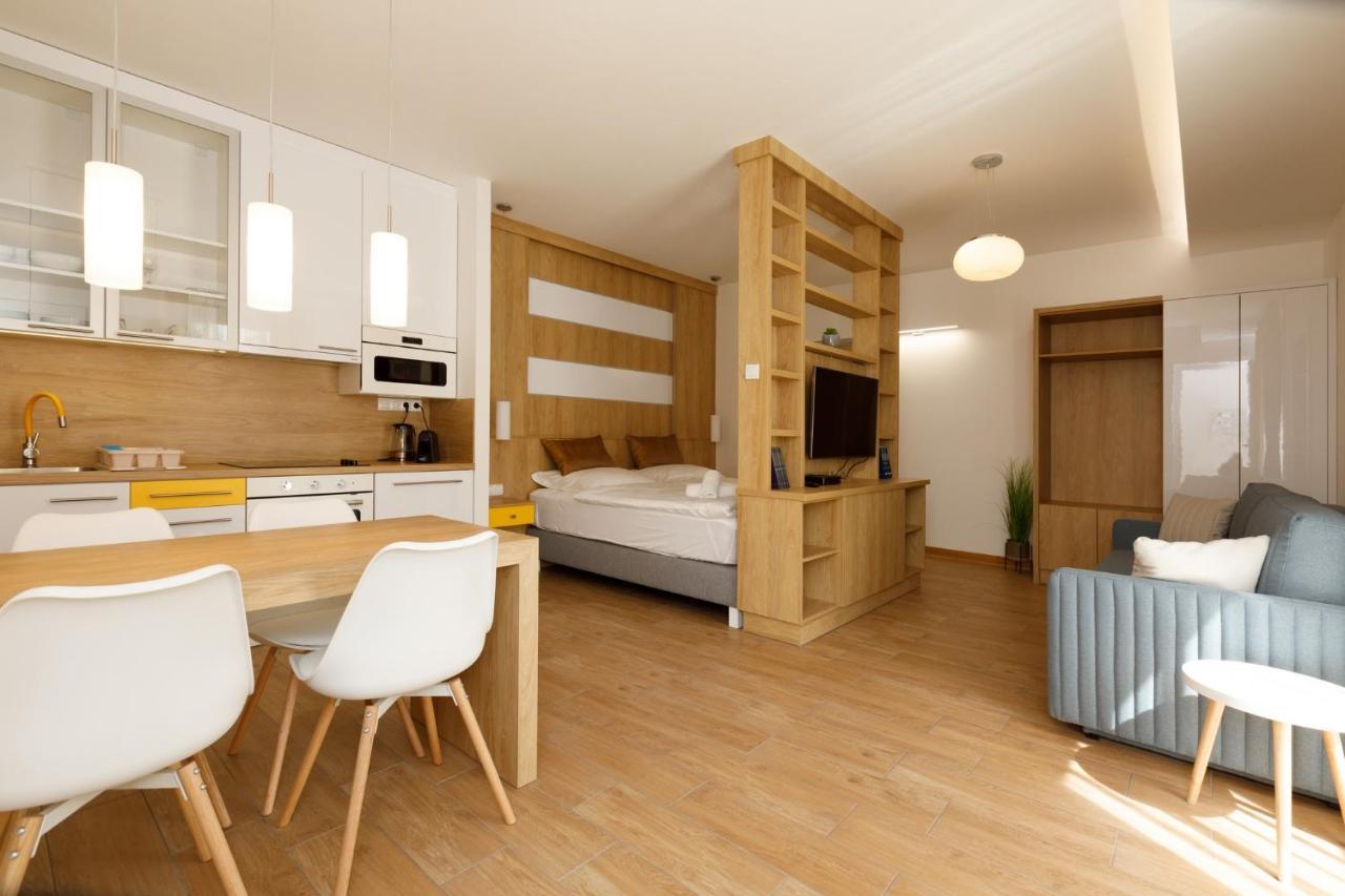 La Bella Centrum Apartmanok Piros/Sarga Hévíz المظهر الخارجي الصورة