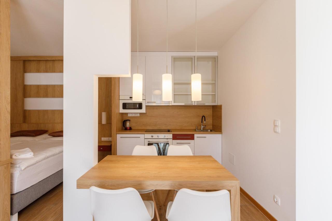La Bella Centrum Apartmanok Piros/Sarga Hévíz المظهر الخارجي الصورة