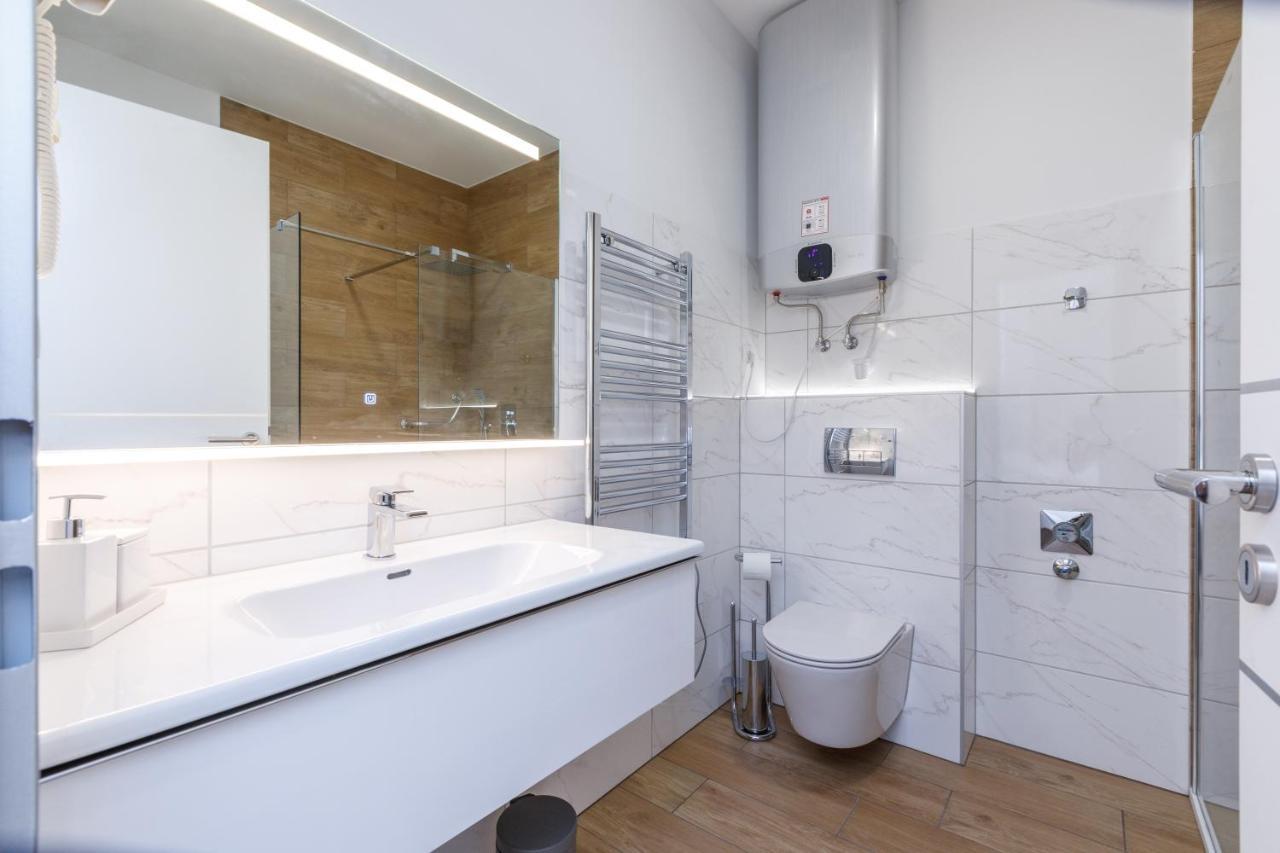 La Bella Centrum Apartmanok Piros/Sarga Hévíz المظهر الخارجي الصورة